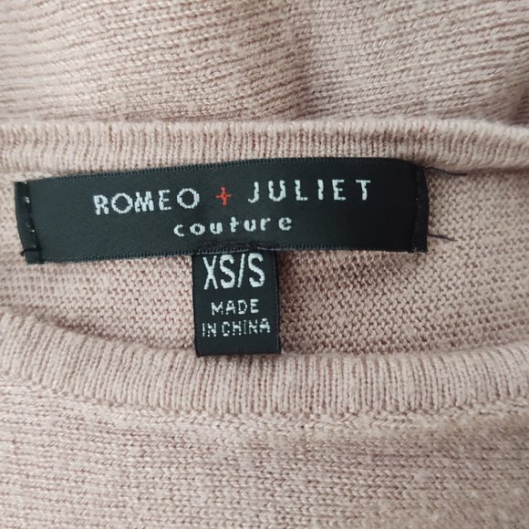 Romeo & Juliet Couture Sweater Pink Small XS/S Long Sleeve Poncho Style - Picture 8 of 9